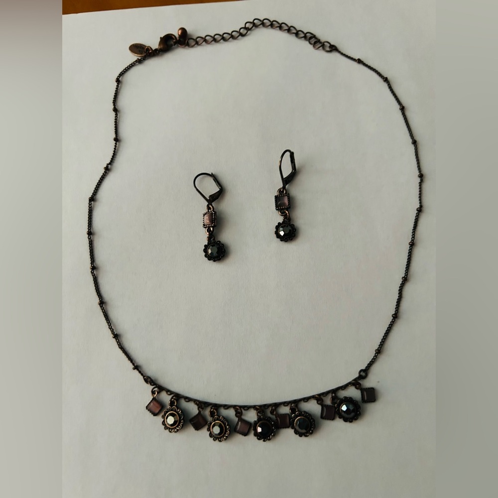 Lia Sophia 18” antique style necklace with matching earrings